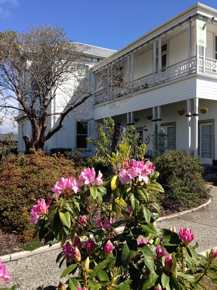 TripInn Modern Motels & Affordable Accommodation