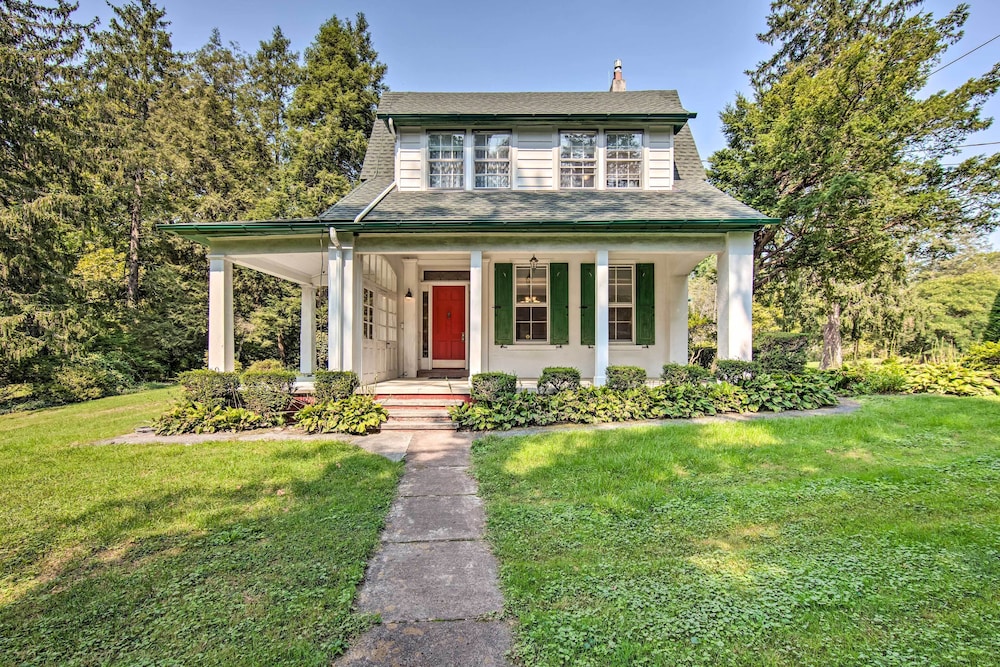 3-acre Property: Charming Dutch Country Colonial view 5