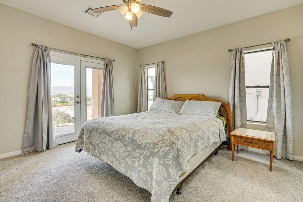 7 Mi to Golf: Mtn-view Retreat in Bullhead City