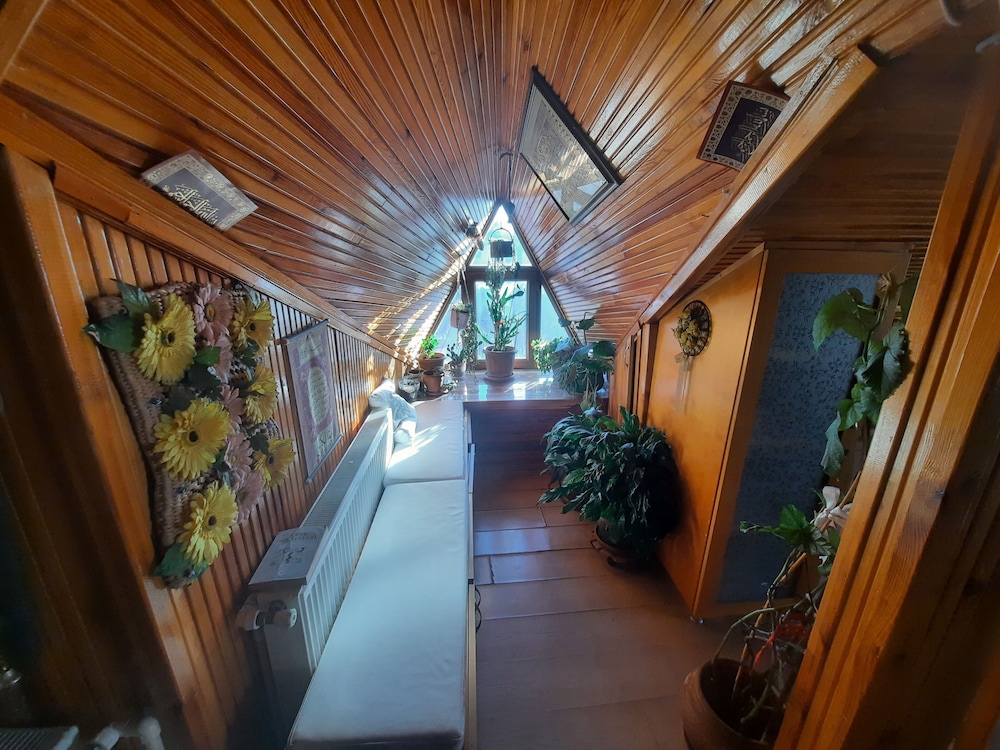 Aydemir apartmanı