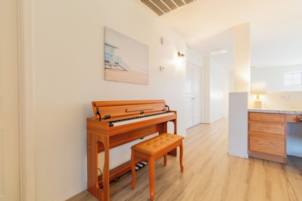 Casa Alessia 4BR Home & Heated Pool