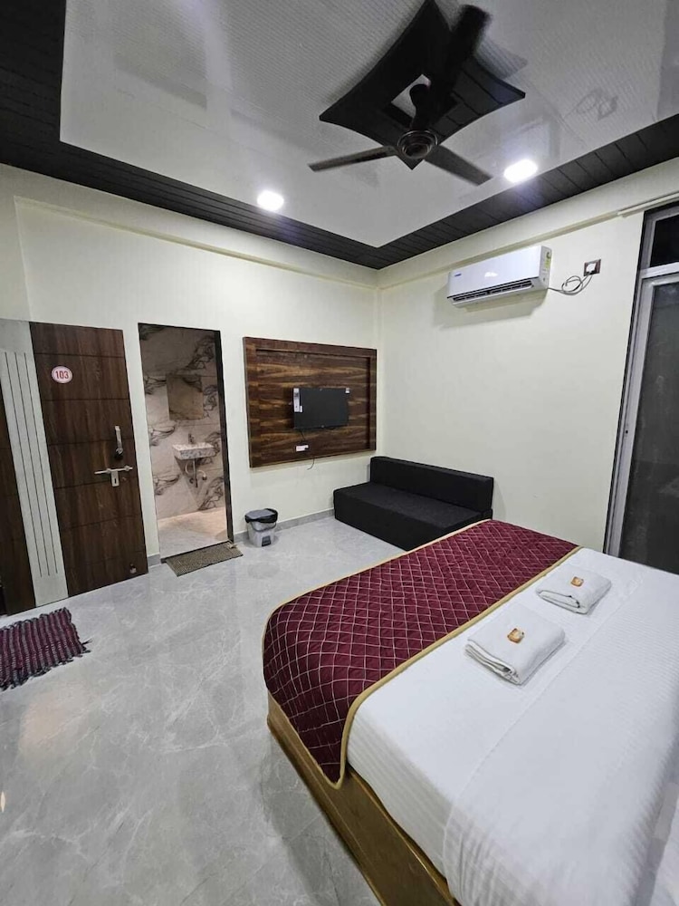 Soham Resort Diveagar