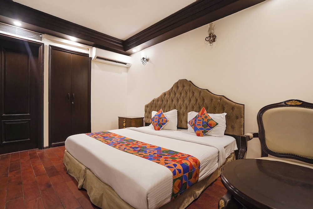 Fabhotel Nfc Royale