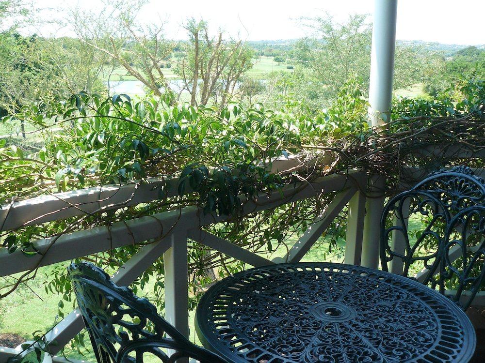 The Woodpecker Inn
