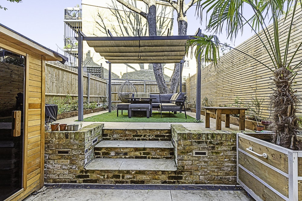 outdoor bbq area