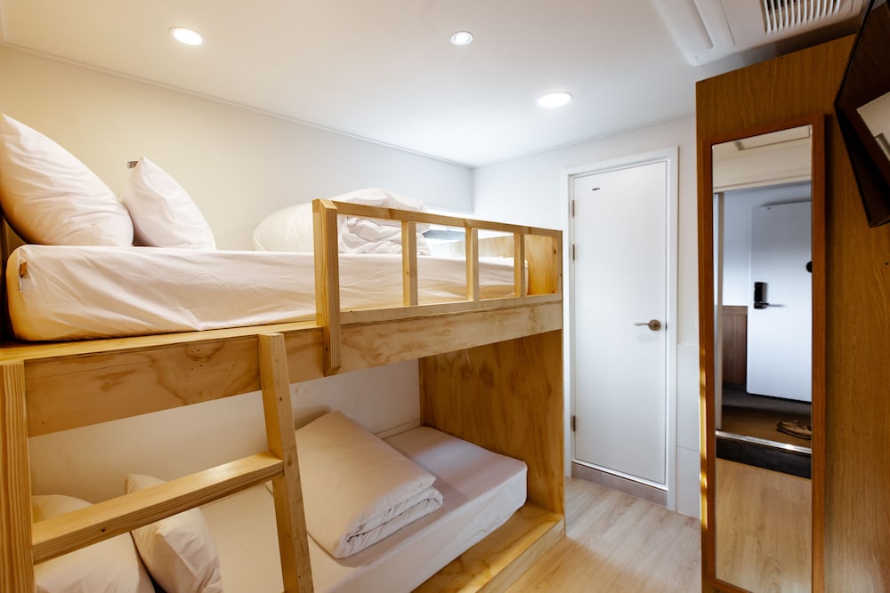 Step Inn Myeongdong 1 45