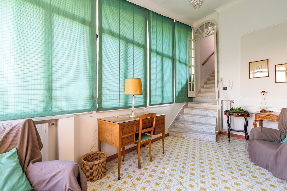 Villa Paola - Hidden Panoramic Garden and Terraces by Napoliapartments