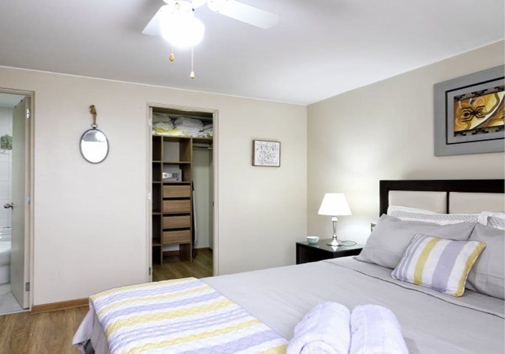 UR Place Rentals - Av Arequipa Miraflore view 2