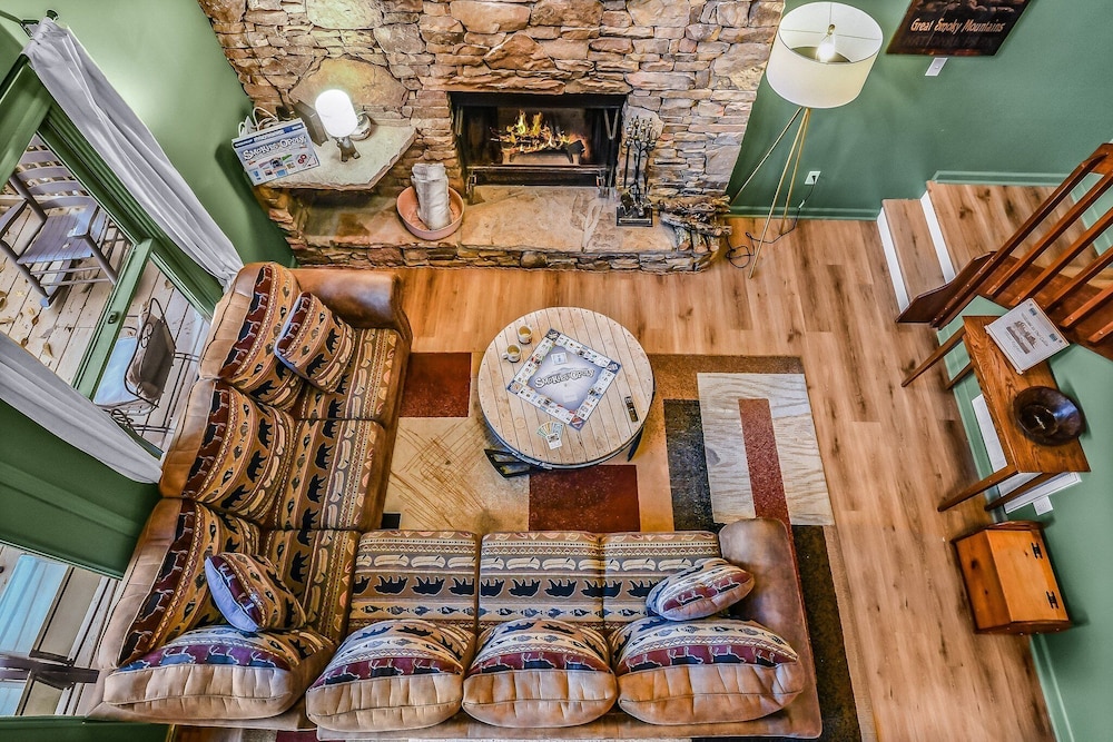 Smoky Mountain Bliss 2 Bedroom Cabin