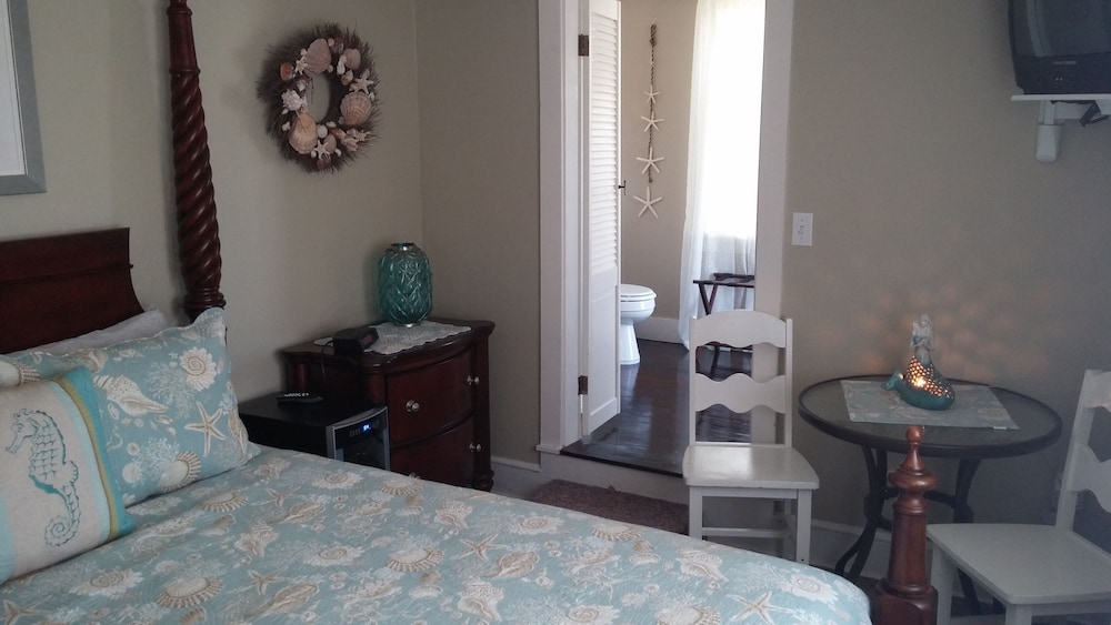 Island Guest House B&B