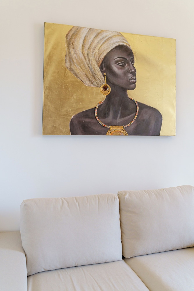KleoSuites