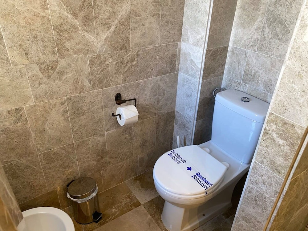 2 Bedroom With Pool View F-7