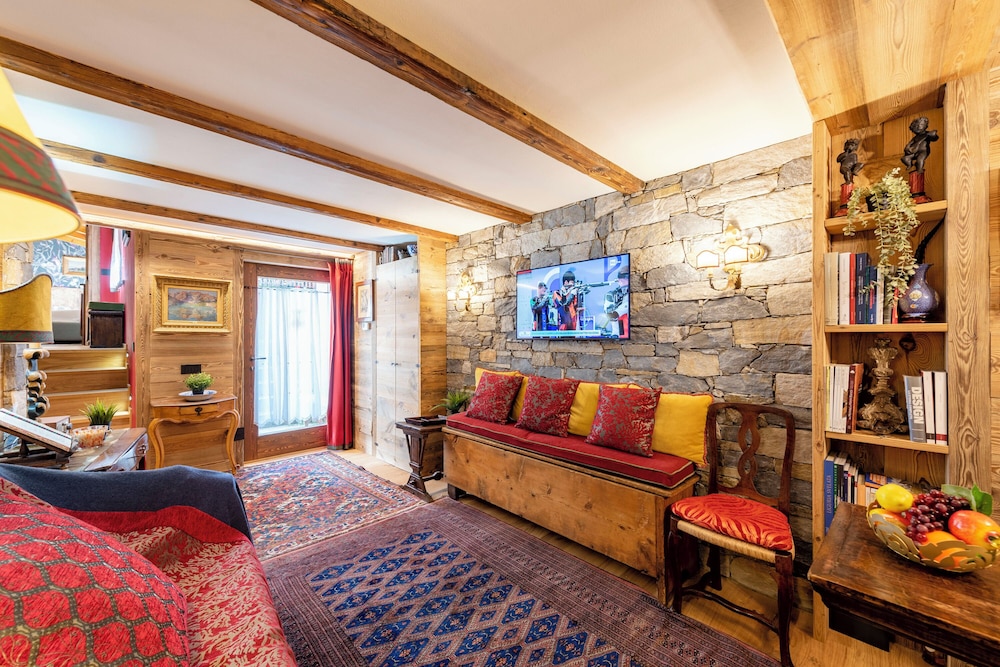 Beautiful Flat In Courmayeur