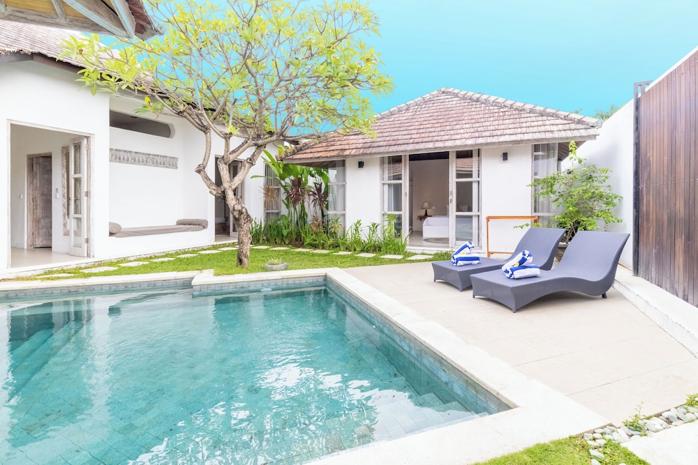 Villa Cocodrilos 2 by Pertama Management