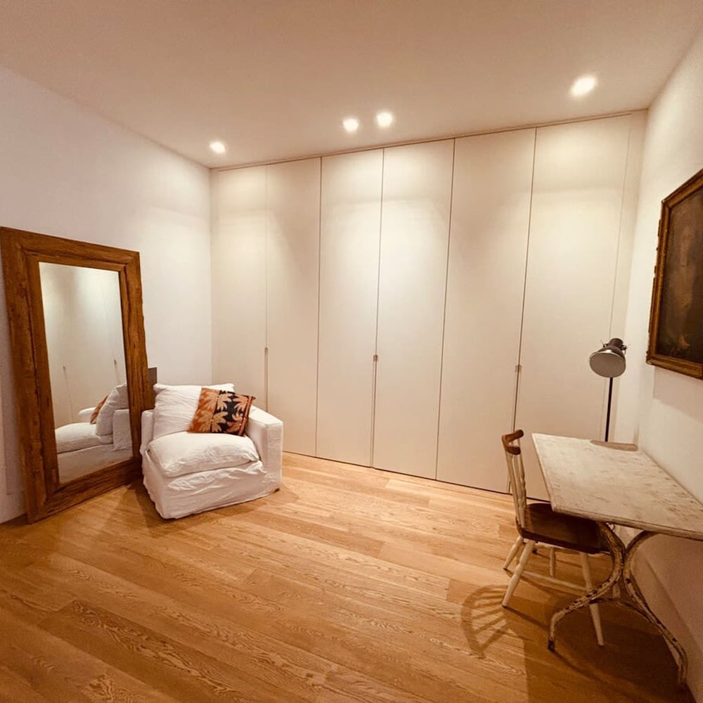 The Pelayo Majestic Luxury 3 Bedroom in Chueca