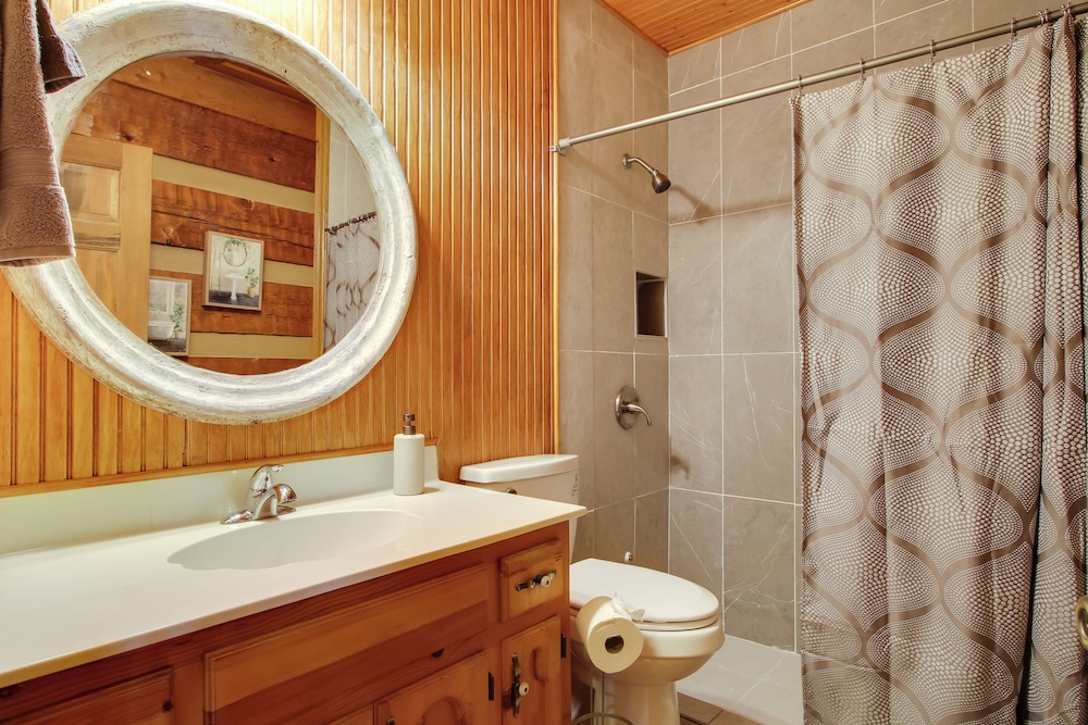 Golf + Hike: Nature Escape w/ Sauna in Hephzibah