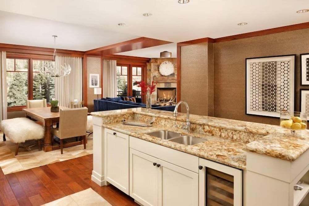 Luxury 2 Bedroom Residence at The Four Seasons in Vail Village