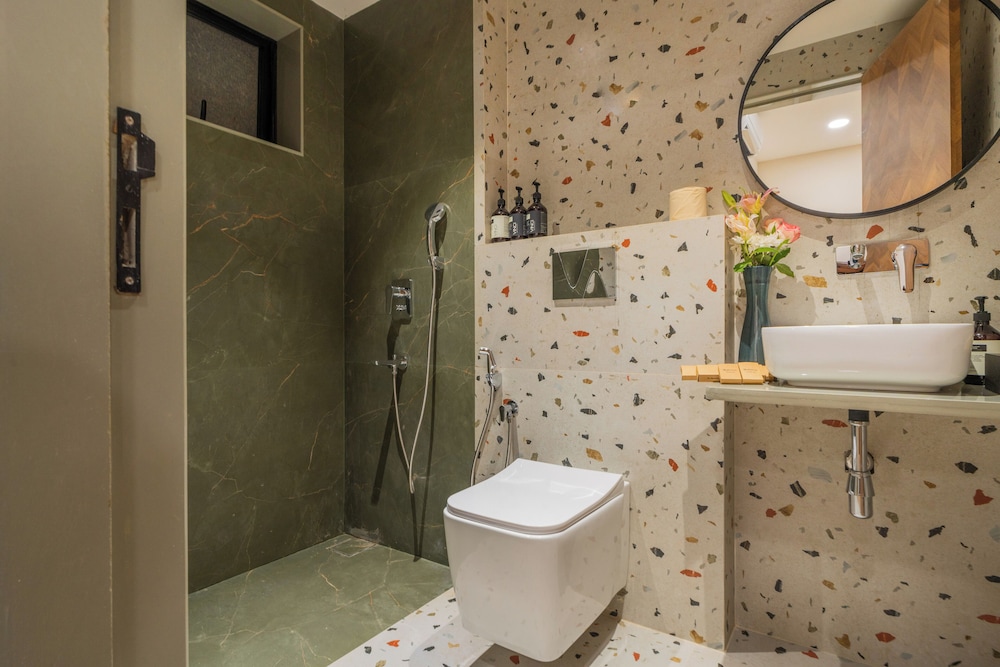 ELIVAAS Kamerios Verano 1 BHK with Pool