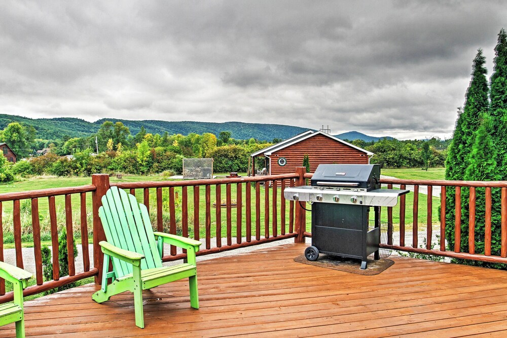 Steps From Lake George! 8-acre Home w/ Dock Access