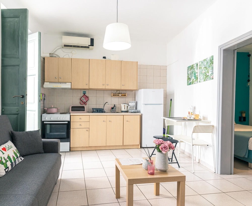 Sofia s Central Cozy Apartment view 3