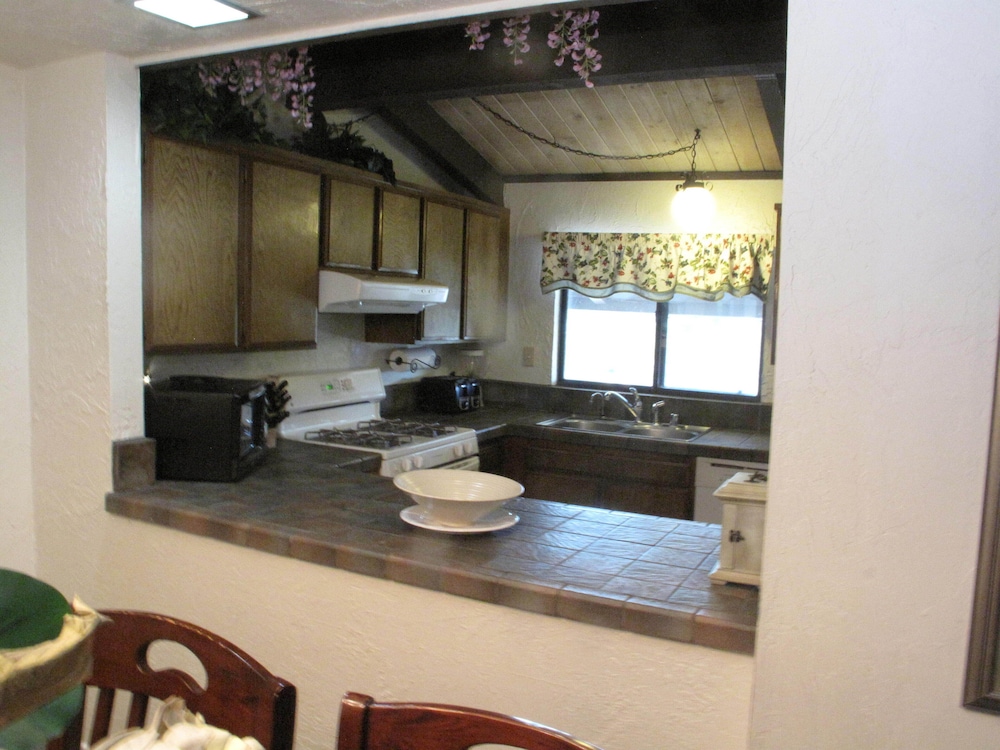 Snow Summit Townhouse Rentals & Sales