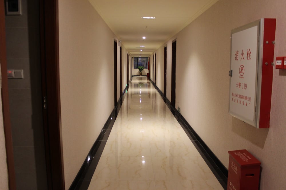Yi Hao International Apartment