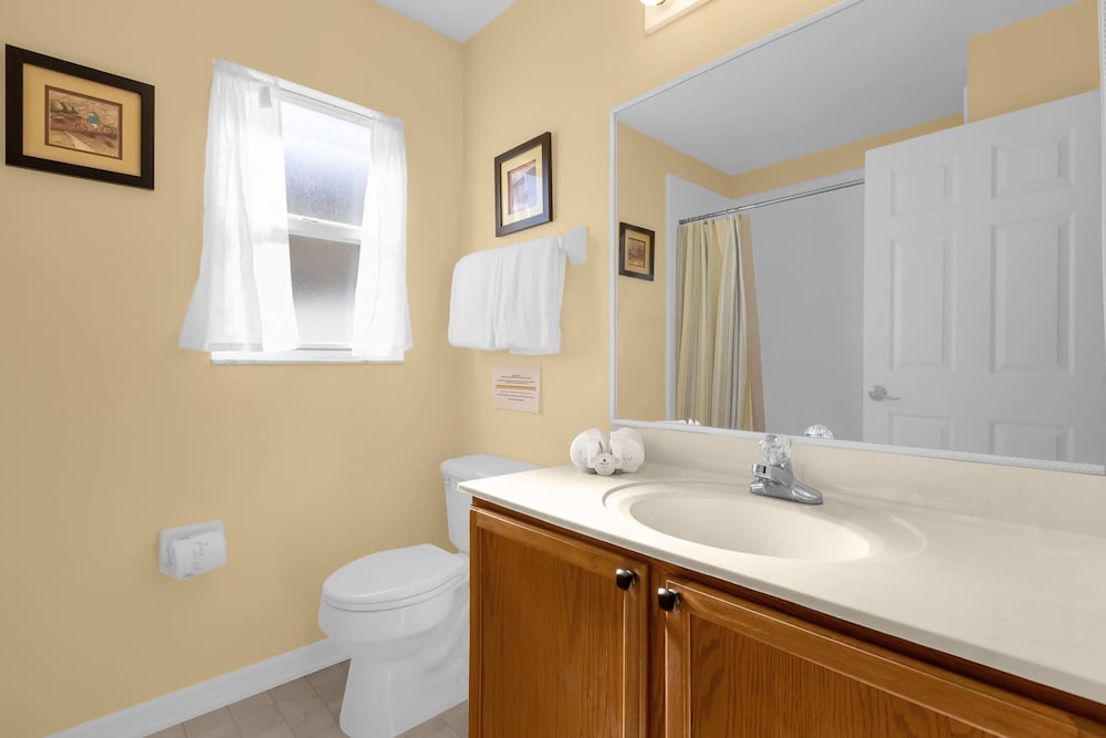Upstay Dream Home w Private Pool Arcade Theme Rooms