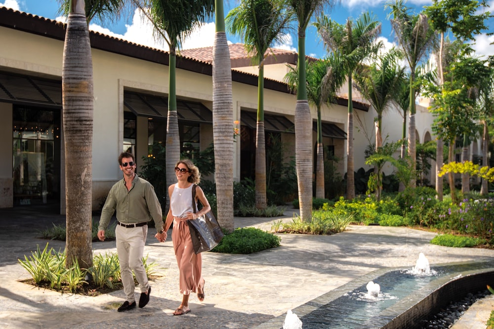 Lopesan Costa Bávaro Resort Spa & Casino - All Inclusive