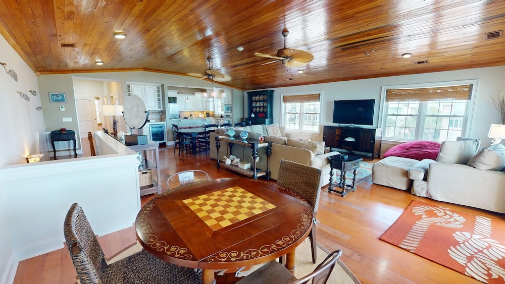 1801-B Strand Avenue by Tybee Vacation Rentals