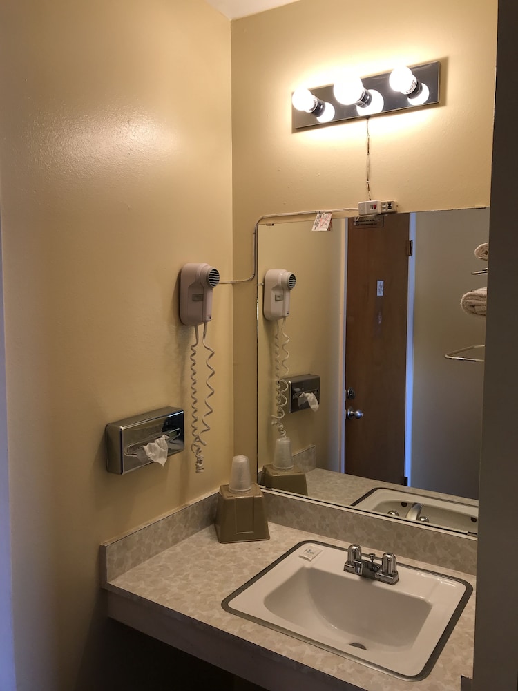 American Inn by OYO Colorado City I-20
