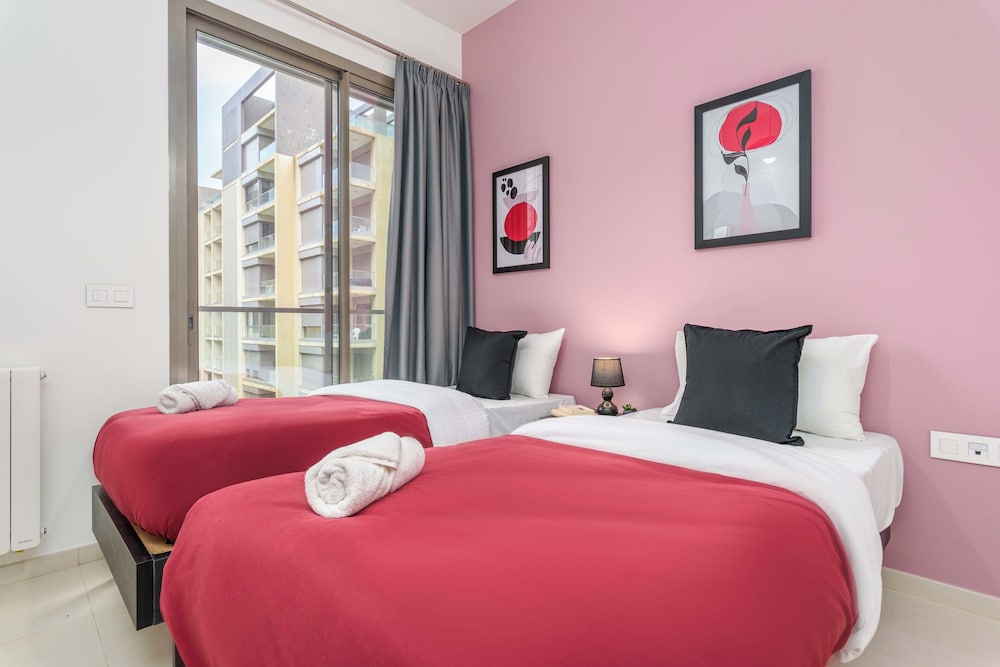 Viva 3-BR Apt in Waterfront Dbayeh