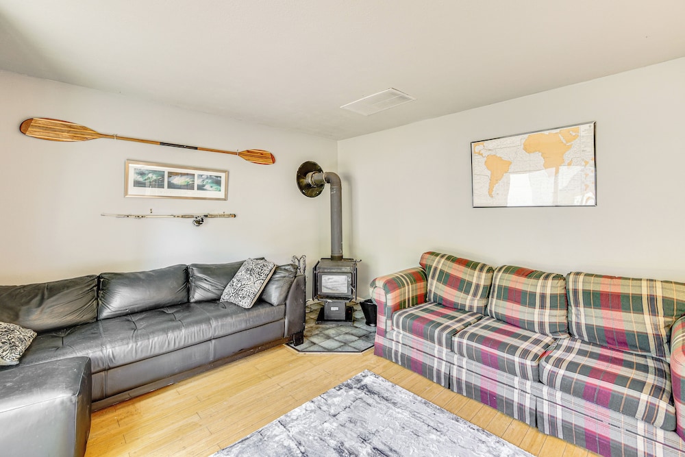 Home on > 1 Acre of Woods in Seattle Suburbs!