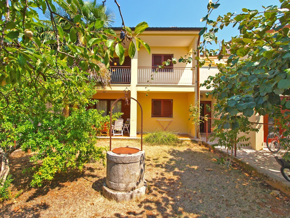 Apartments Anna 920
