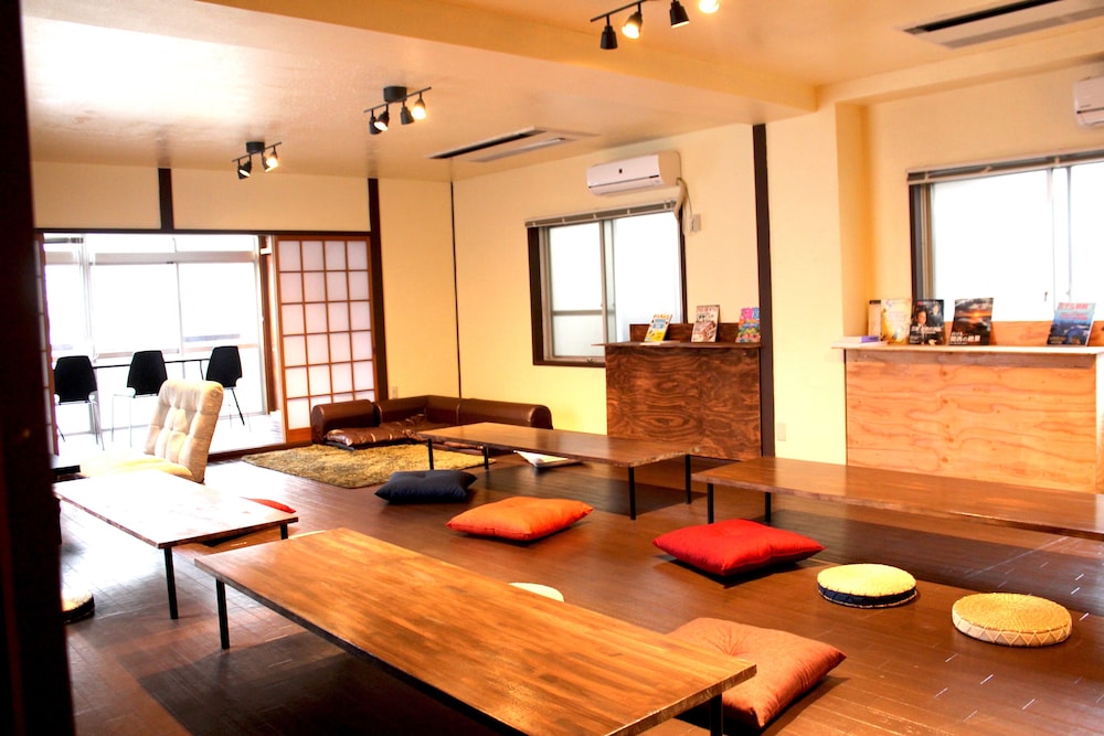 Funtoco Backpackers Namba - Hostel
