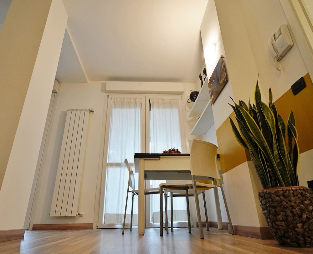 Studio With Gym Near Milan Metro