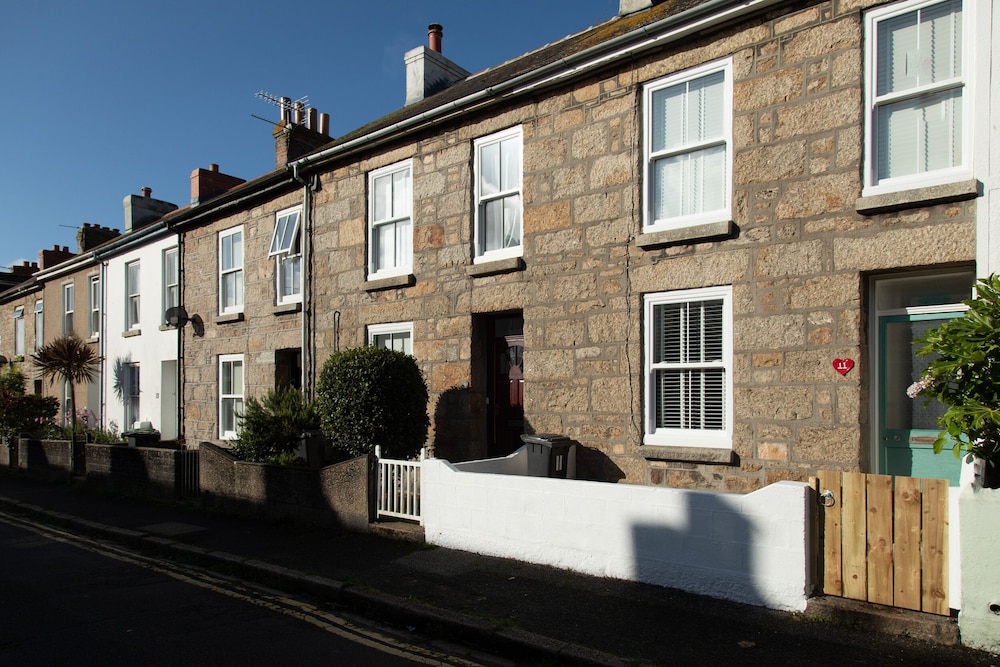 11 Belgravia Street