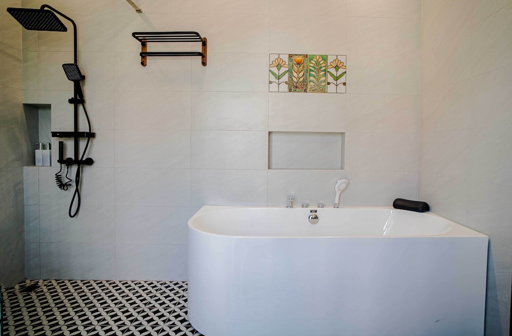 Hayha Villa - Tropical Garden Khem Beach