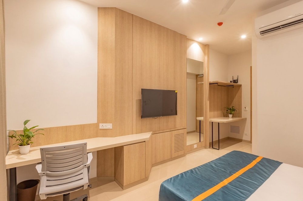 Hotel Shreeji Vatika-Airport Road