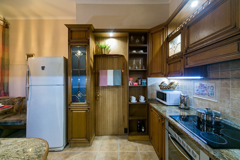 GM Apartment Serafimovicha 2-415