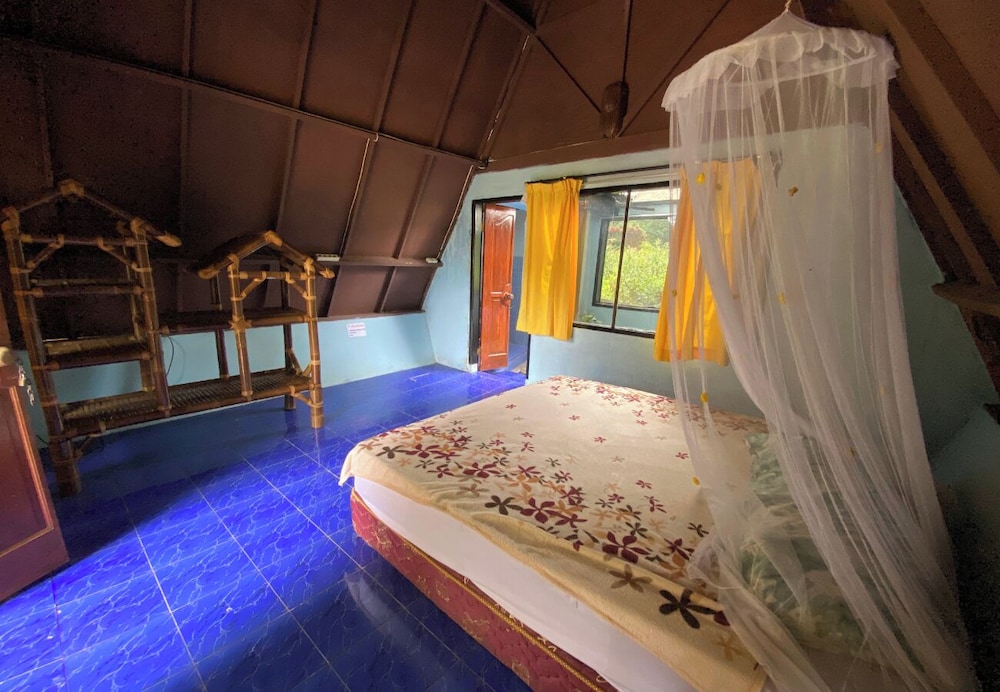 Roman Sinasi Hotel