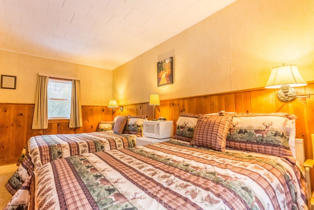 ADK Trail Inn