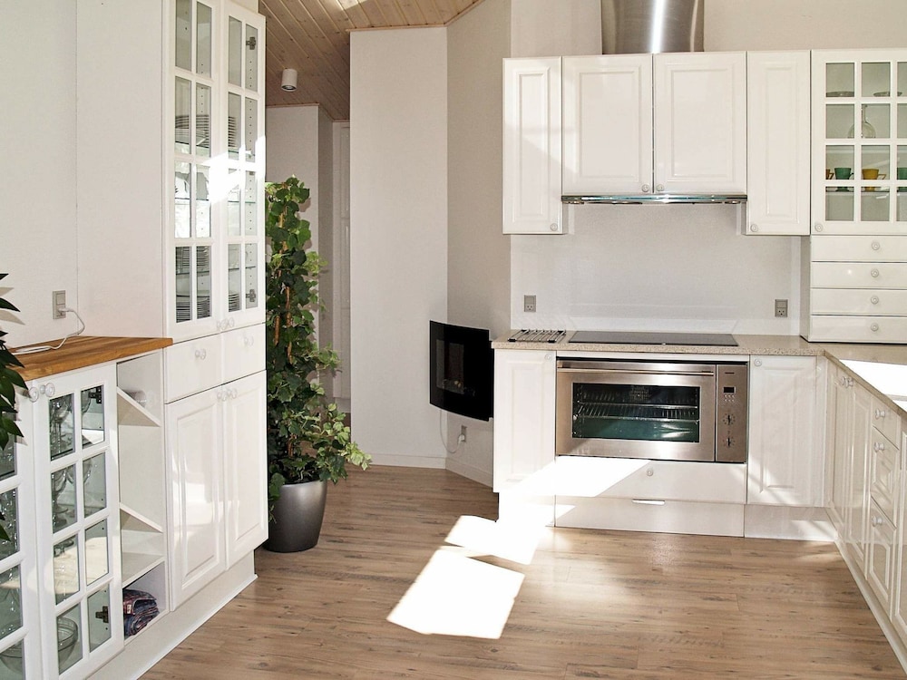 10 Person Holiday Home in Juelsminde-by Traum view 3