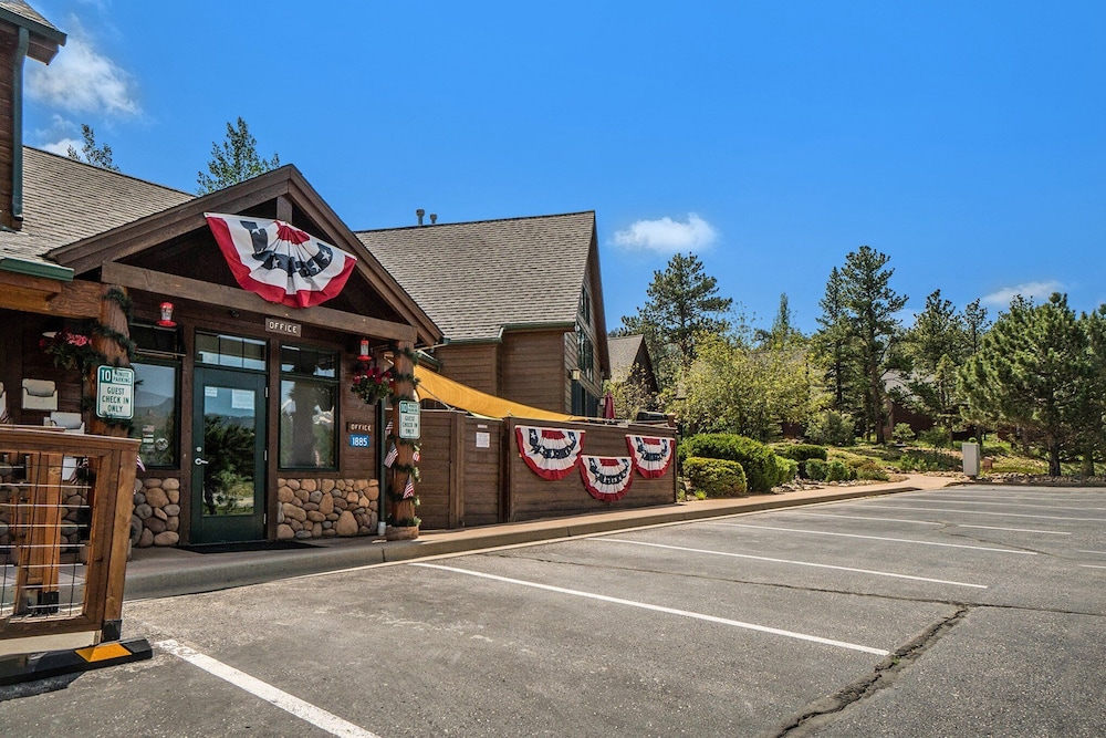 Solitude Condos - Estes Park CO