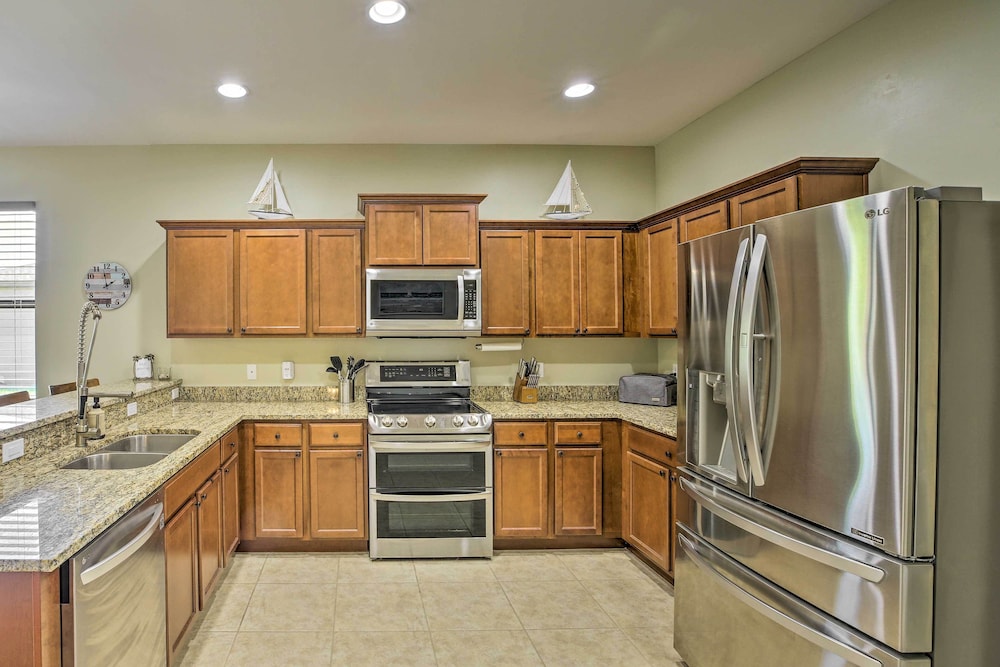 Sunny Cape Coral Home w/ Private Pool Lanai - Property Image 30