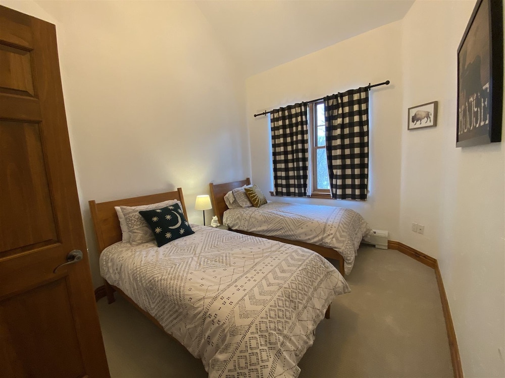 1-brookside 307