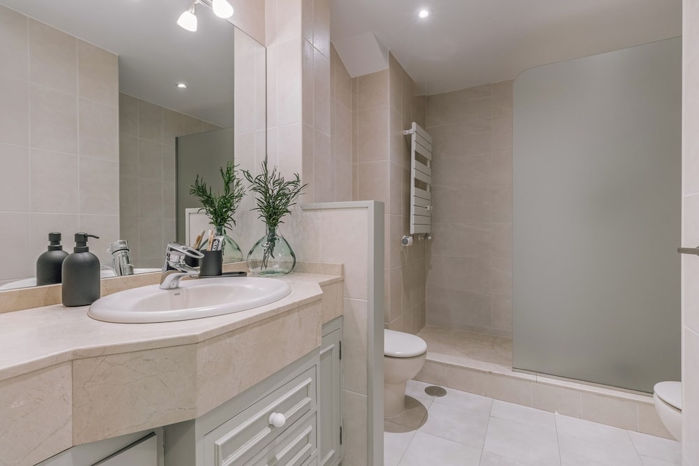 Kiin - 3 Bedrooms and Terrace in Goya