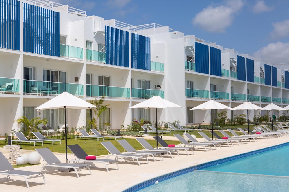 Beauty Private Garden Pool Views Cana Rock Condos