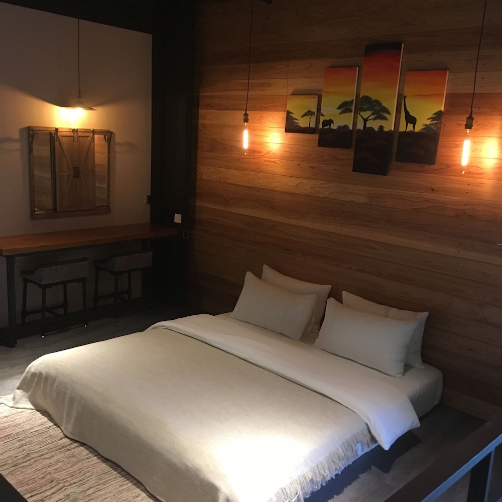 28 The Loft