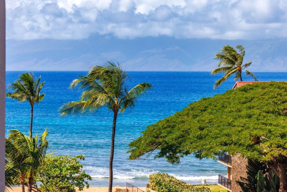 NEW KBM Resorts Free CAR Kaanapali Shores 6th Floor Ocean View Suite Steps to Pool and Beach Ks-616