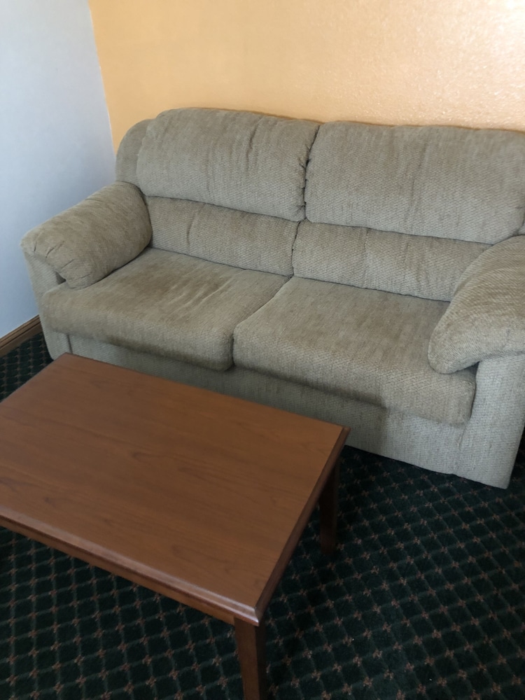 Cloverdale Wine Country Inn  Suites - Property Image 3